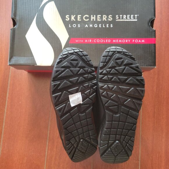 Skechers Women's Uno Stand On Air - Black - Picture 6 of 7